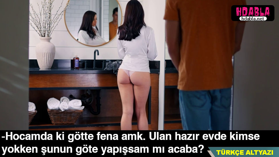 Banyoda üstünü değiştiren öğretmenimi arkadan izledim Niyeti bozdum